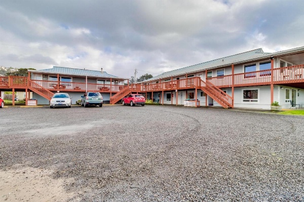 Getaway Oceanfront Lodging image 7